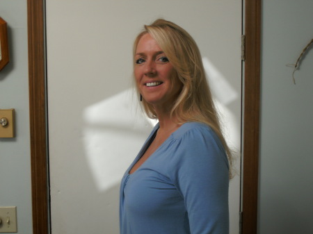 Kim Schmitt Photo 17