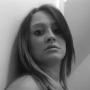 Emma Darnell Photo 17