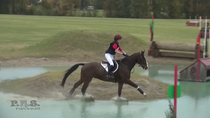 Rebecca Tinney Photo 14