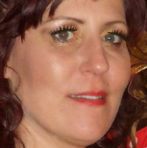 Angie Mason Photo 13