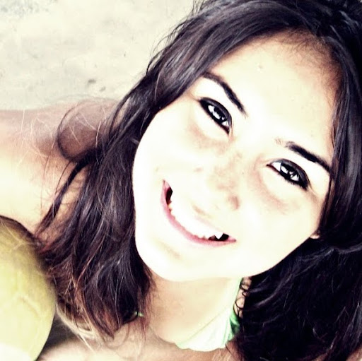 Amanda Montes Photo 11