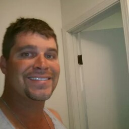 Richard Metcalf Photo 14