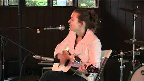 Christine Hayward Photo 30