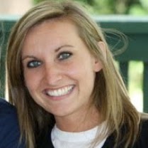 Anna Armstrong Photo 15