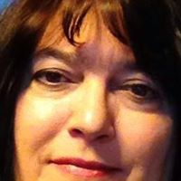 Janet Reeves Photo 7