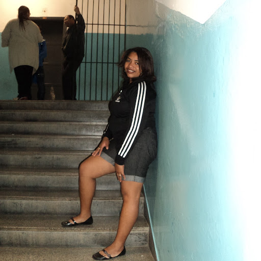Flavia Santos Photo 11