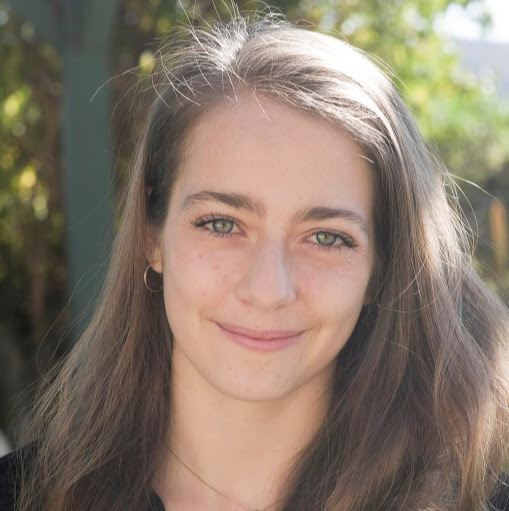 Eva Pino Photo 10