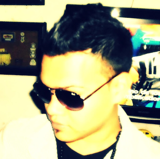 Hector Valeriano Photo 3