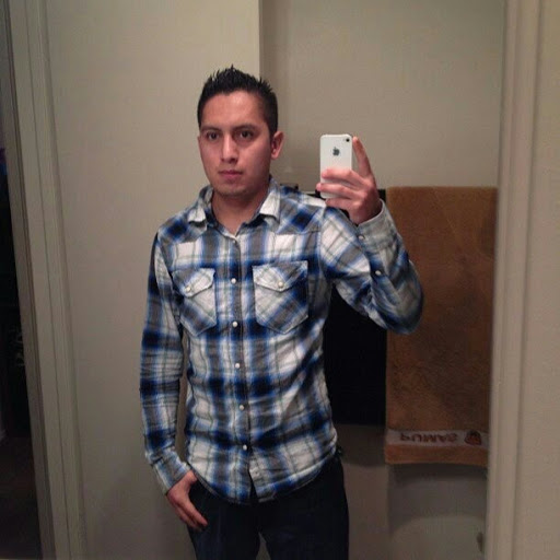 Ismael Gomez Photo 12