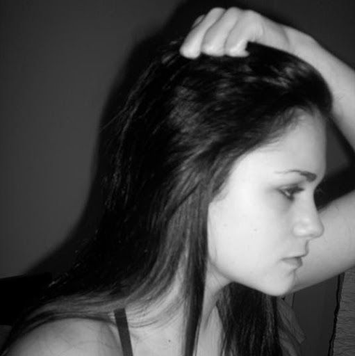 Veronica Martin Photo 10