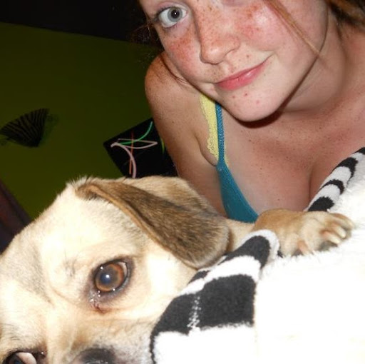 Alexis Burns Photo 10