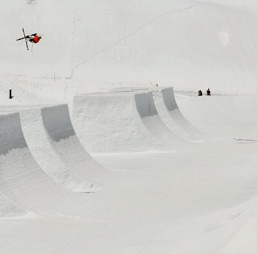 Jonathan Pell Photo 5