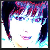 Sandra Holt Photo 6