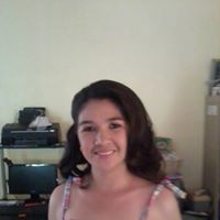 Leah Rosales Photo 4