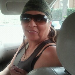 Cynthia Lozano Photo 14