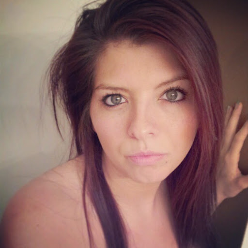 Courtney Castillo Photo 11