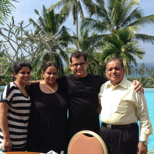Deepa Gupta Photo 16