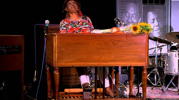 Gail Pitts Photo 22