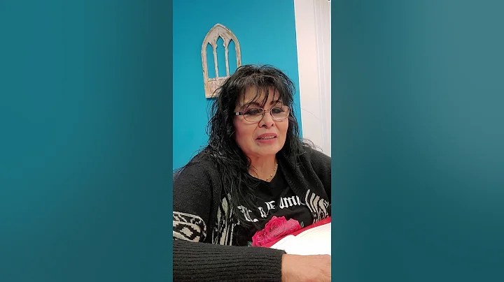 Frances Hernandez Photo 36