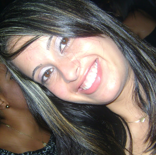 Claudia Luna Photo 12