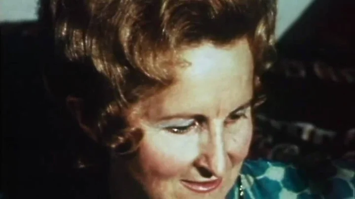 Paula Stafford Photo 24