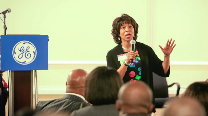 Deborah Augustine Photo 22