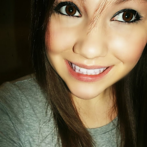 Sydney Moore Photo 9