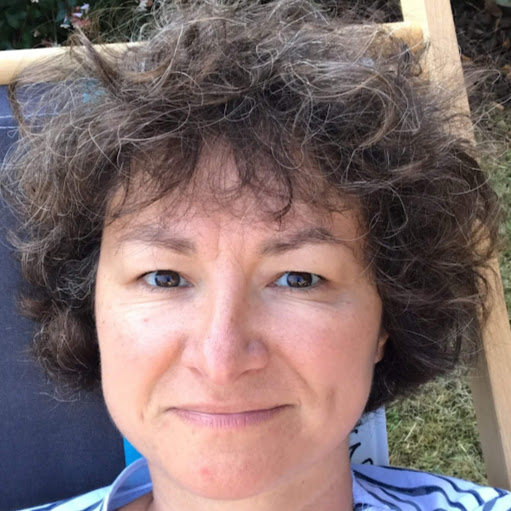 Caroline Simon Photo 16