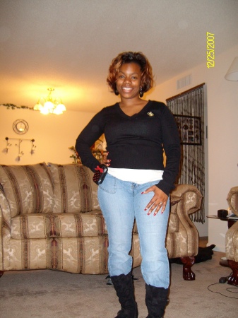 Gwen Carter Photo 19