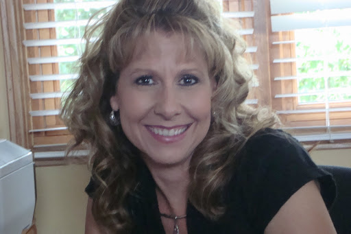 Cindy Larson Photo 12