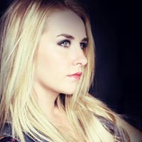Alecia Ross Photo 7