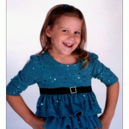 Laura Hein Photo 15