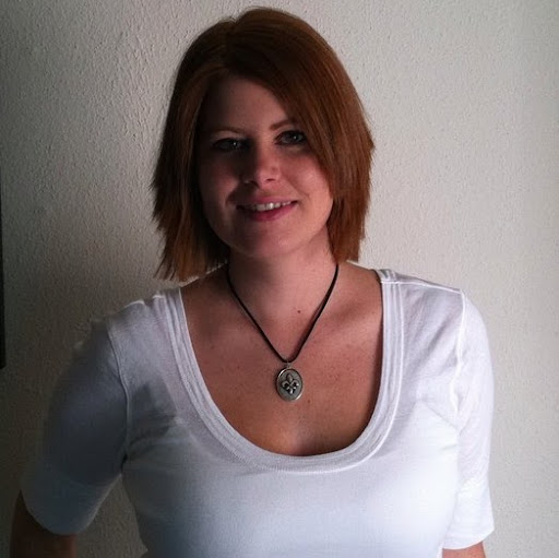 Sarah King Photo 15
