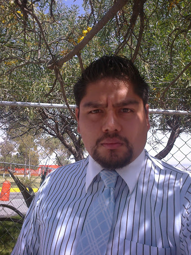 Uriel Rojas Photo 14