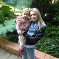 Emma Connolly Photo 1