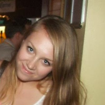 Jessica Hood Photo 15