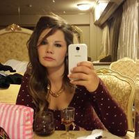 Holly Mckee Photo 1
