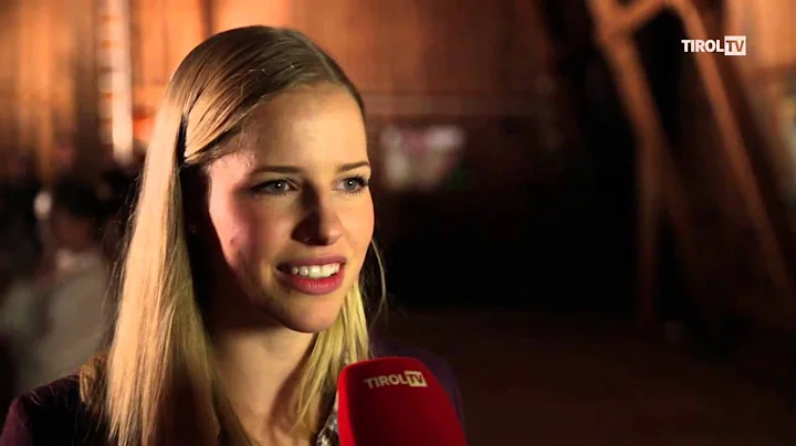 Christina Hummel Photo 25