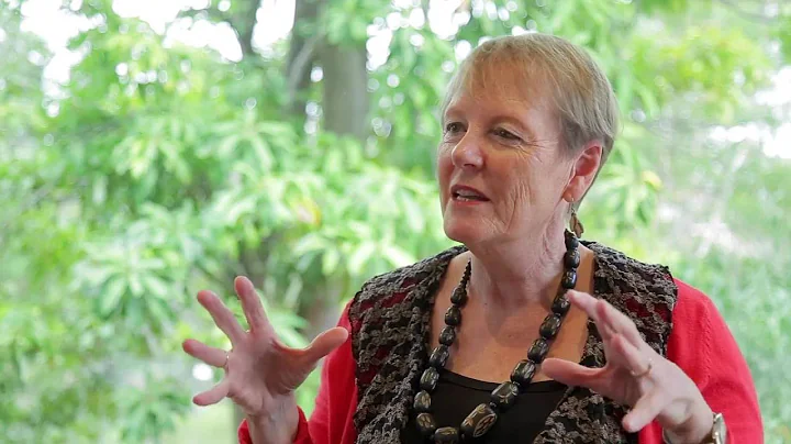 Katherine Gibson Photo 15