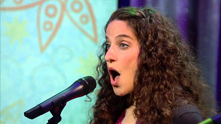 Elizabeth Tremblay Photo 27