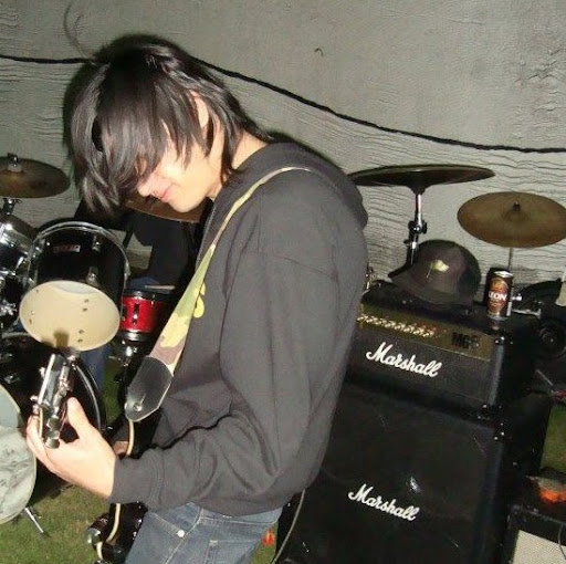 Aaron Aguilera Photo 9
