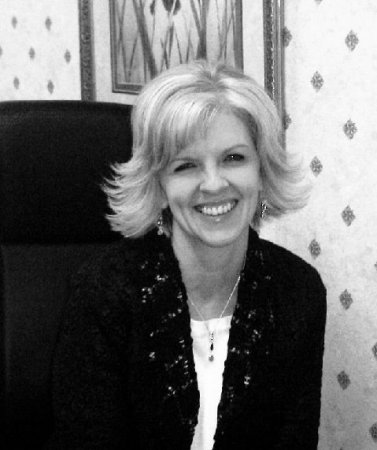 Christine Cunningham Photo 18