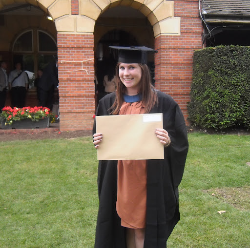Laura Lowe Photo 12