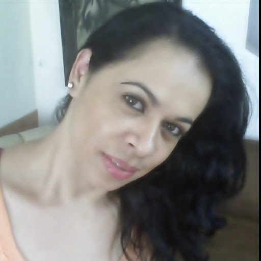 Angela Correa Photo 12