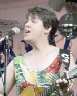 Carla Jones Photo 24