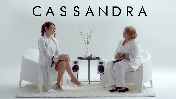 Cassandra Davies Photo 27
