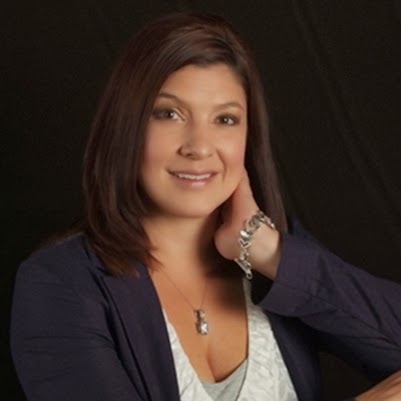 Nicole Gates Photo 13