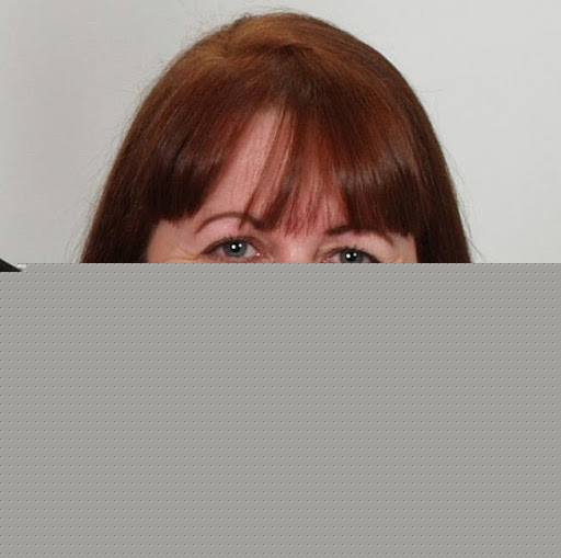 Catherine Glover Photo 16