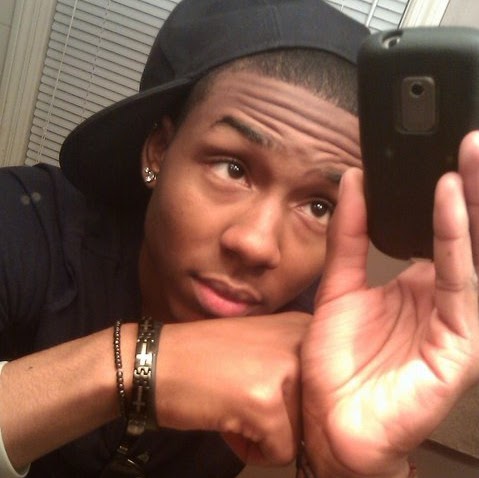 Jay Strong Photo 13