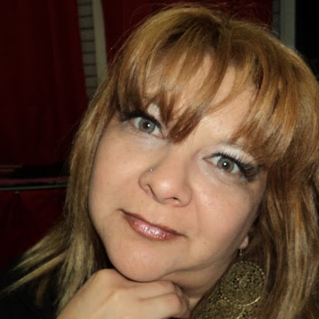 Regina Rubio Photo 11